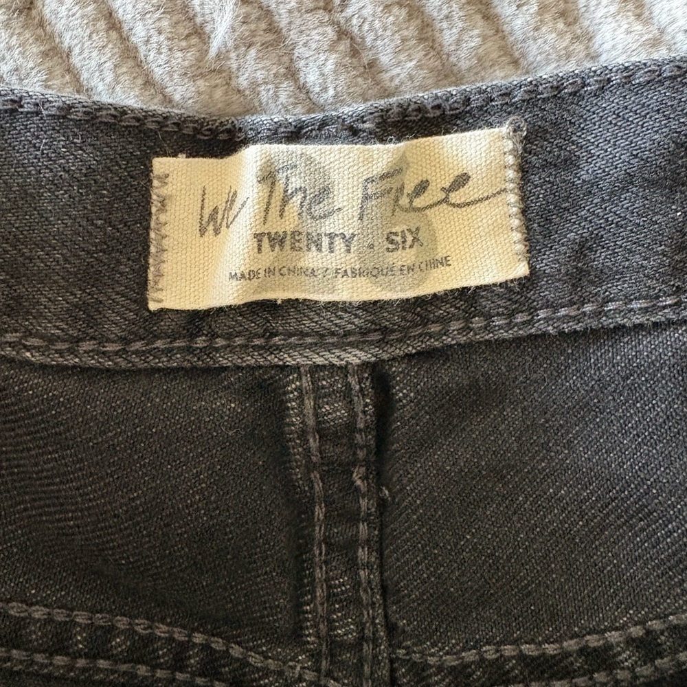 We The Free Black Loving Good Vibrations Cut Off Jean Shorts Size 26 - Picture 6 of 11